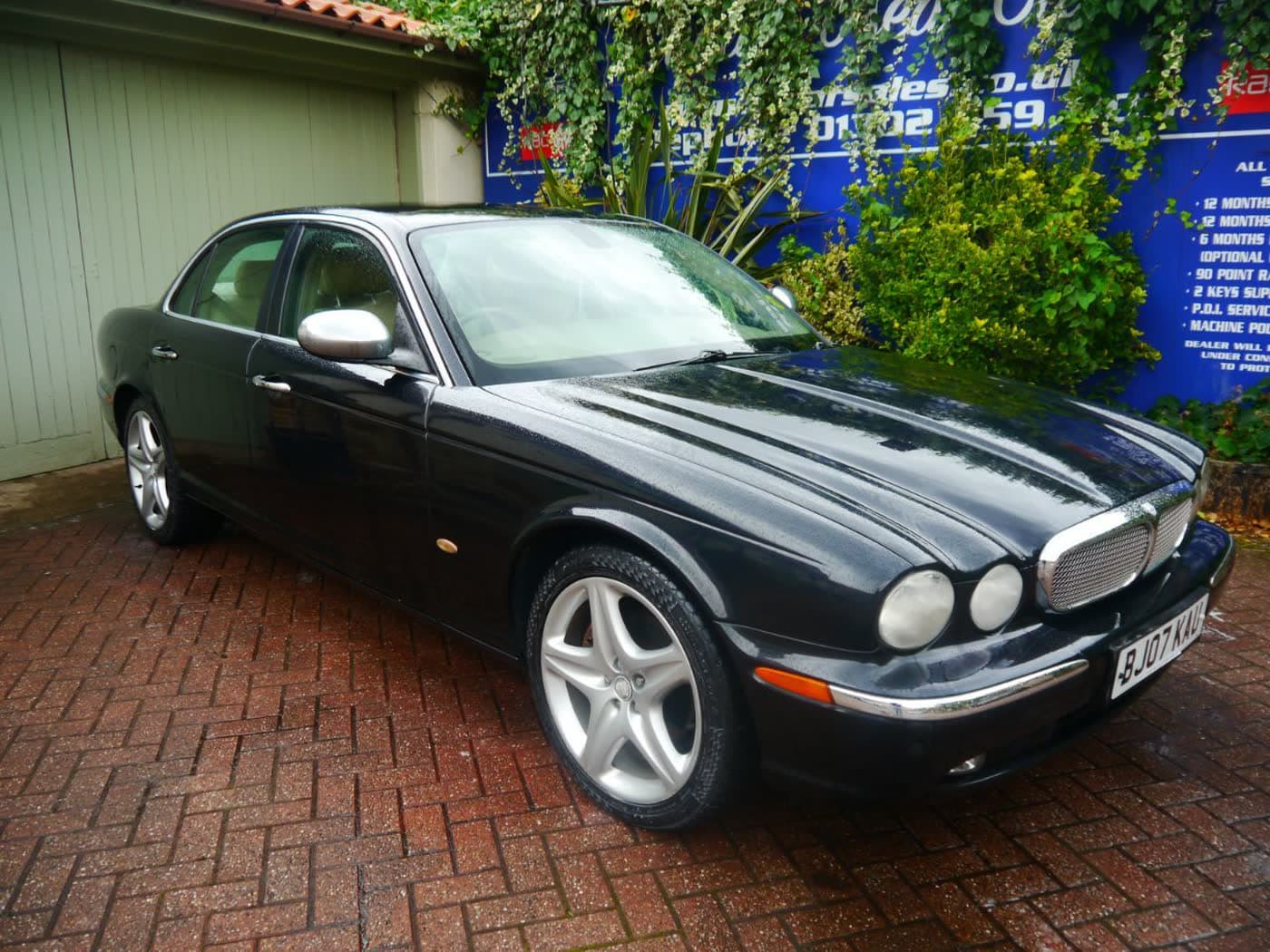 2007 Jaguar XJ Series, photo 1 of 8