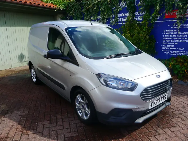 2023 Ford Transit Courier, photo 1 of 8